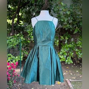 Betsy & Adam fit-and-flare satin cocktail mini dress - size 14